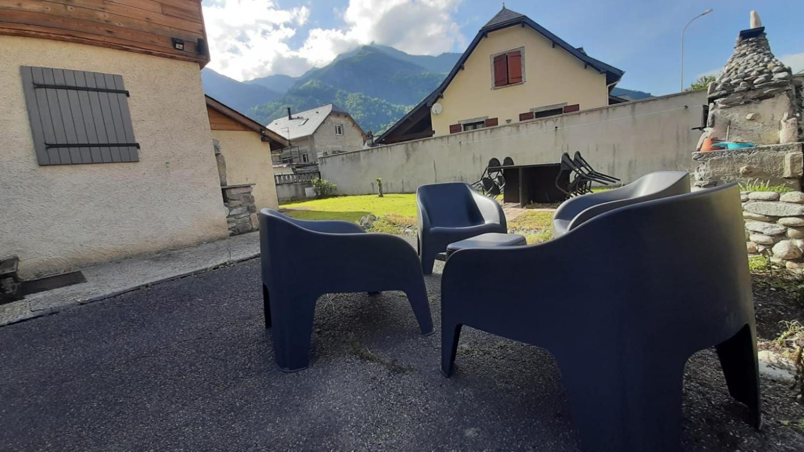 Appartement Cocoon Avec Jardin Et Vue Montagne Laruns Exterior foto